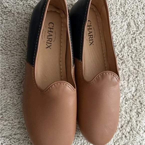 Charix Camel Black Leather Slip-On Shoes Size 40 NWOB - Picture 2 of 9